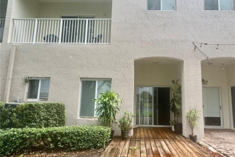 Adosado en venta en Homestead, Florida, 3 dormitorios, 179.49 m2 № 1976677 - foto 5