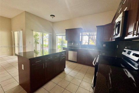 Adosado en venta en Homestead, Florida, 3 dormitorios, 179.49 m2 № 1976677 - foto 12