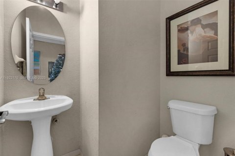 Townhouse in Homestead, Florida 3 bedrooms, 179.49 sq.m. № 1976677 - photo 21