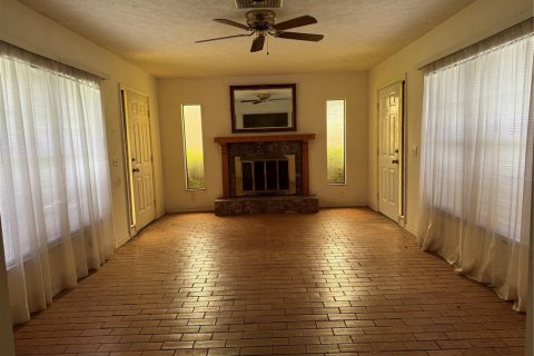 House in Plant City, Florida 2 bedrooms, 132.39 sq.m. № 1831509 - photo 17