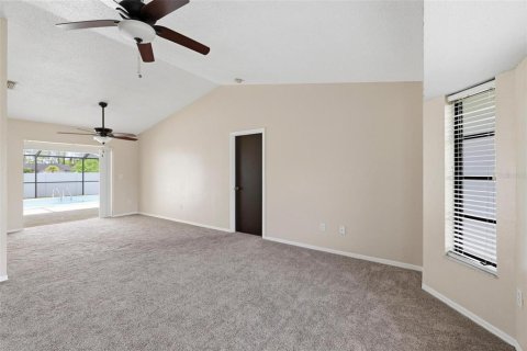 Villa ou maison à vendre à Port Charlotte, Floride: 4 chambres, 230.3 m2 № 2141005 - photo 11