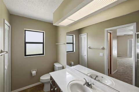 Villa ou maison à vendre à Port Charlotte, Floride: 4 chambres, 230.3 m2 № 2141005 - photo 27