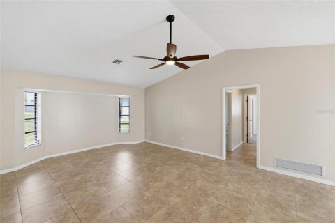 Villa ou maison à vendre à Port Charlotte, Floride: 4 chambres, 230.3 m2 № 2141005 - photo 21
