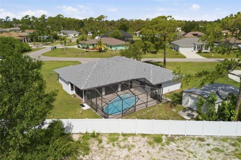Villa ou maison à vendre à Port Charlotte, Floride: 4 chambres, 230.3 m2 № 2141005 - photo 2
