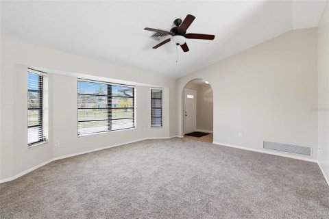 Villa ou maison à vendre à Port Charlotte, Floride: 4 chambres, 230.3 m2 № 2141005 - photo 9