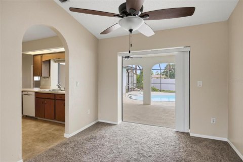 Villa ou maison à vendre à Port Charlotte, Floride: 4 chambres, 230.3 m2 № 2141005 - photo 14