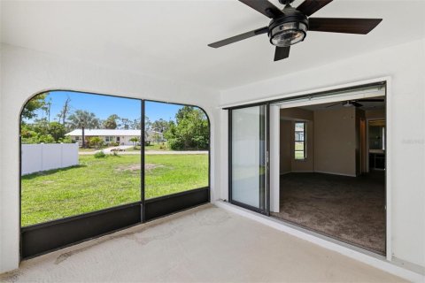 Villa ou maison à vendre à Port Charlotte, Floride: 4 chambres, 230.3 m2 № 2141005 - photo 28