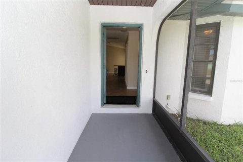 Villa ou maison à vendre à Port Charlotte, Floride: 4 chambres, 230.3 m2 № 2141005 - photo 8