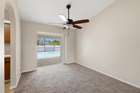 Villa ou maison à vendre à Port Charlotte, Floride: 4 chambres, 230.3 m2 № 2141005 - photo 13