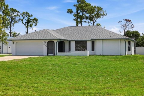 Villa ou maison à vendre à Port Charlotte, Floride: 4 chambres, 230.3 m2 № 2141005 - photo 5