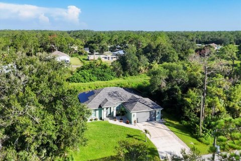 Villa ou maison à vendre à North Port, Floride: 3 chambres, 142.98 m2 № 1901478 - photo 5
