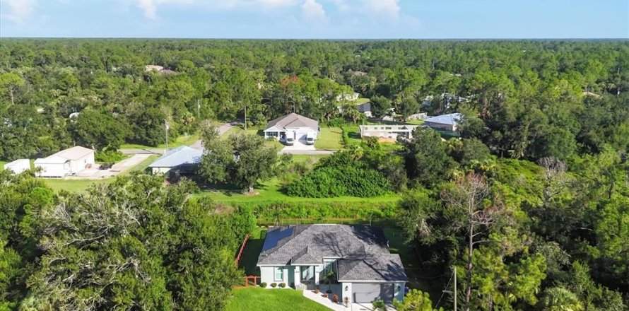 Villa ou maison à North Port, Floride 3 chambres, 142.98 m2 № 1901478