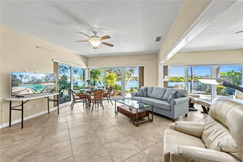 Copropriété à vendre à Sarasota, Floride: 2 chambres, 166.3 m2 № 2233492 - photo 19