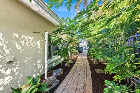 Copropriété à vendre à Sarasota, Floride: 2 chambres, 166.3 m2 № 2233492 - photo 5