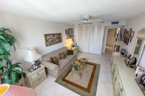 Купить кондоминиум в Санни-Айлс-Бич, Флорида 2 спальни, 143.44м2, № 1931694 - фото 6