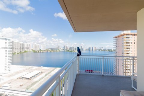 Купить кондоминиум в Санни-Айлс-Бич, Флорида 2 спальни, 143.44м2, № 1931694 - фото 4