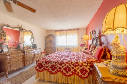 Купить кондоминиум в Санни-Айлс-Бич, Флорида 2 спальни, 143.44м2, № 1931694 - фото 14