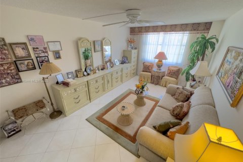 Купить кондоминиум в Санни-Айлс-Бич, Флорида 2 спальни, 143.44м2, № 1931694 - фото 5