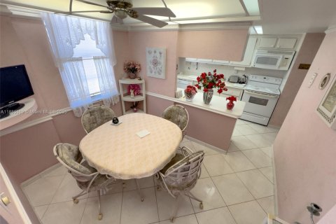 Купить кондоминиум в Санни-Айлс-Бич, Флорида 2 спальни, 143.44м2, № 1931694 - фото 12