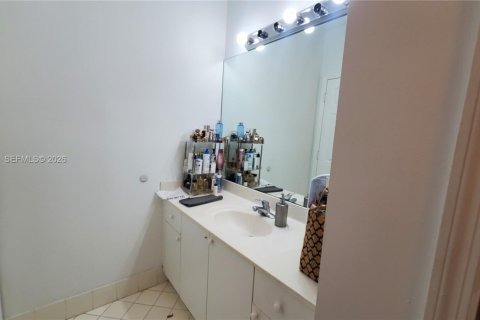 Casa en alquiler en Homestead, Florida, 3 dormitorios, 128.21 m2 № 2043367 - foto 9