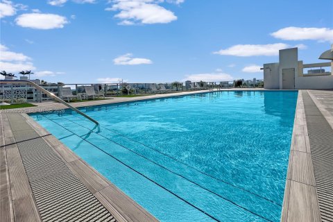 Condo in Bay Harbor Islands, Florida, 3 bedrooms  № 2066069 - photo 24