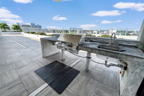 Condo in Bay Harbor Islands, Florida, 3 bedrooms  № 2066069 - photo 23