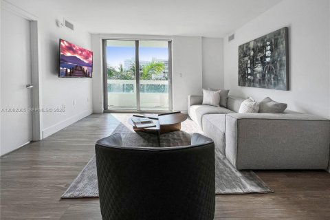 Condo in Bay Harbor Islands, Florida, 3 bedrooms  № 2066069 - photo 7