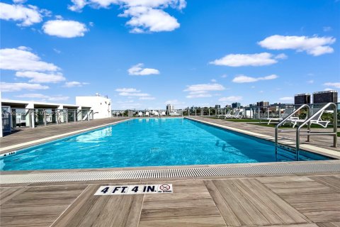 Condo in Bay Harbor Islands, Florida, 3 bedrooms  № 2066069 - photo 25