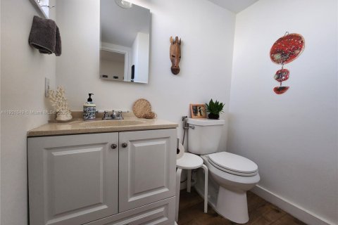 Купить кондоминиум в Майами-Бич, Флорида 1 спальня, 76.64м2, № 1975336 - фото 5