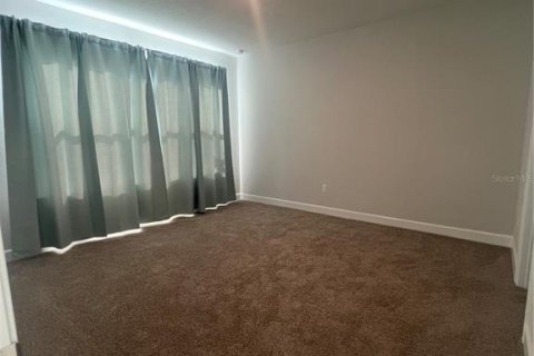 House in Poinciana, Florida 2 bedrooms, 125.42 sq.m. № 1658178 - photo 9
