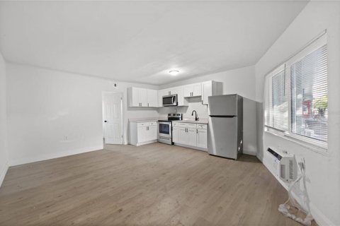 Купить коммерческую недвижимость в Клируотер, Флорида 4 спальни, 211.17м2, № 2156296 - фото 5