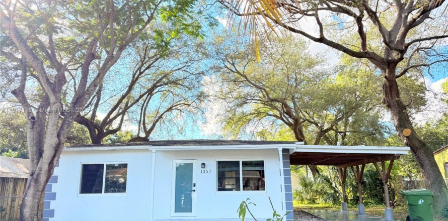 Дом в Форт-Лодердейл, Флорида 2 спальни, 88.07м2 № 1974418