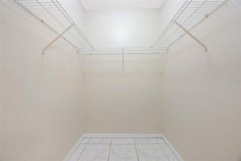 Casa en venta en Kissimmee, Florida, 4 dormitorios, 162.02 m2 № 1912212 - foto 13