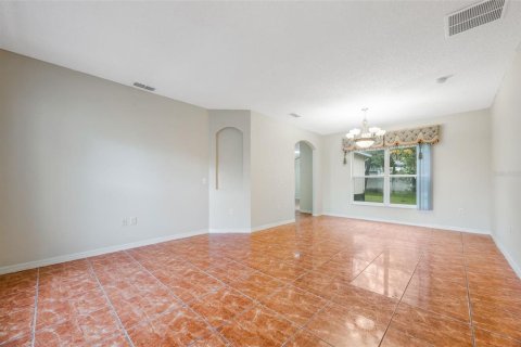 Casa en venta en Kissimmee, Florida, 4 dormitorios, 162.02 m2 № 1912212 - foto 4