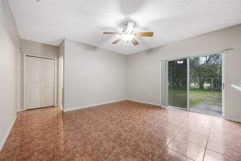 Casa en venta en Kissimmee, Florida, 4 dormitorios, 162.02 m2 № 1912212 - foto 10