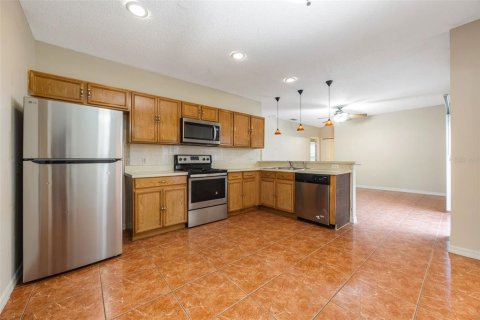 Casa en venta en Kissimmee, Florida, 4 dormitorios, 162.02 m2 № 1912212 - foto 6
