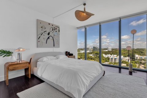 Condo in Miami, Florida, 2 bedrooms  № 1931190 - photo 23