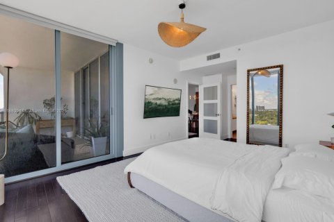 Condo in Miami, Florida, 2 bedrooms  № 1931190 - photo 25