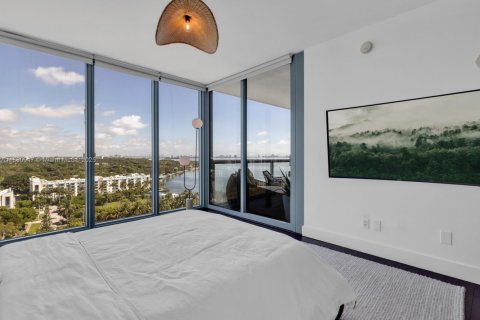Condo in Miami, Florida, 2 bedrooms  № 1931190 - photo 27
