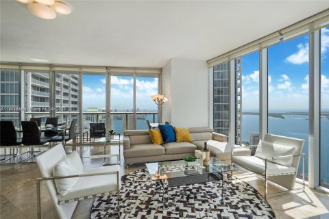 Copropriété à vendre à Miami, Floride: 2 chambres, 125.14 m2 № 1961507 - photo 2