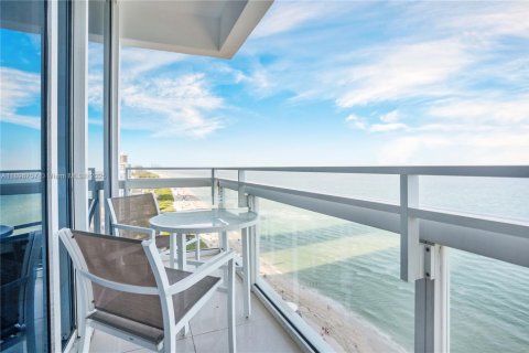 Купить кондоминиум в Майами-Бич, Флорида 1 спальня, 69.49м2, № 1951795 - фото 3