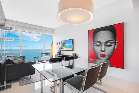 Купить кондоминиум в Майами-Бич, Флорида 1 спальня, 69.49м2, № 1951795 - фото 22