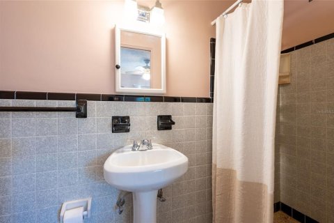 Купить виллу или дом в Сарасота, Флорида 9 комнат, 114.55м2, № 2092845 - фото 25