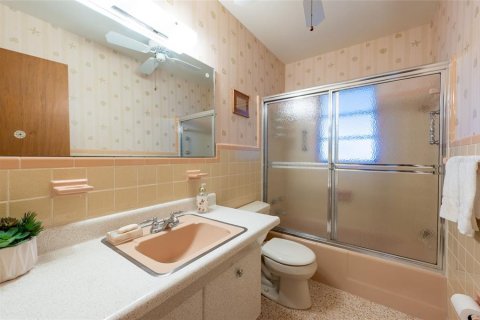 Купить виллу или дом в Сарасота, Флорида 9 комнат, 114.55м2, № 2092845 - фото 19