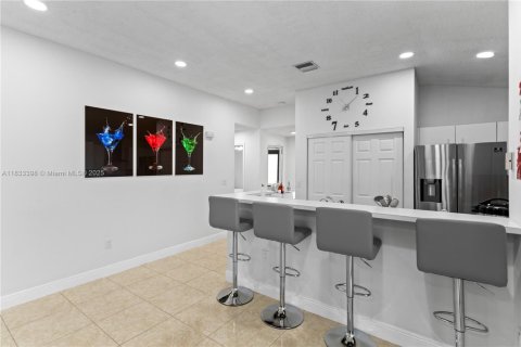 House in Miami Gardens, Florida 3 bedrooms, 117.34 sq.m. № 1814617 - photo 25
