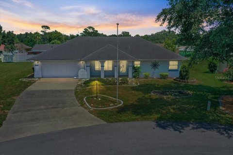 Villa ou maison à vendre à Beverly Hills, Floride: 2 chambres, 149.02 m2 № 1885203 - photo 4