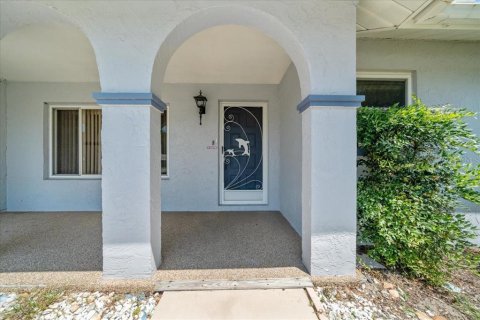 Villa ou maison à vendre à Beverly Hills, Floride: 2 chambres, 149.02 m2 № 1885203 - photo 22