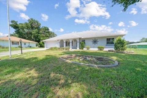 Villa ou maison à vendre à Beverly Hills, Floride: 2 chambres, 149.02 m2 № 1885203 - photo 18