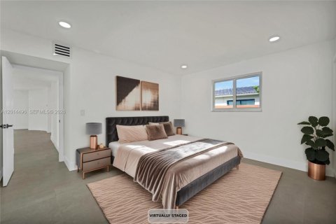 House in Hollywood, Florida 4 bedrooms № 2076500 - photo 19