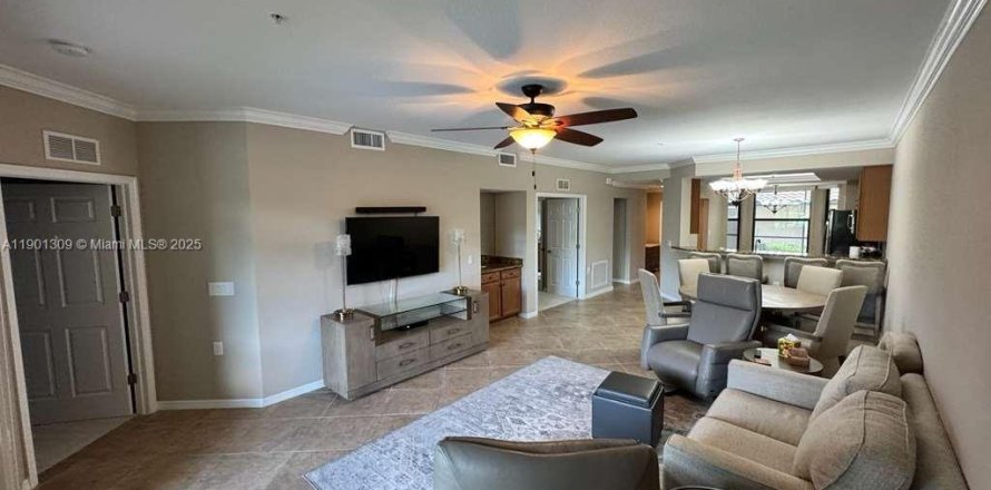 Condo in Bonita Springs, Florida, 2 bedrooms  № 1956594